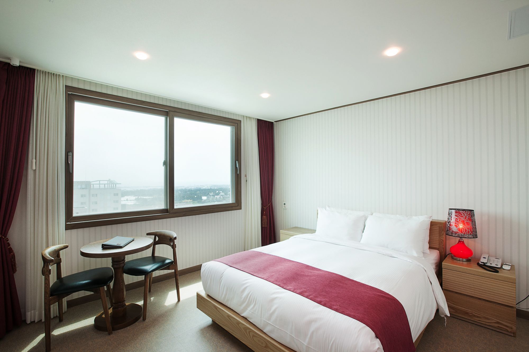 Hotel California Seogwipo Bagian luar foto